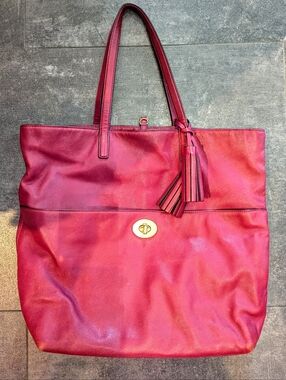 Coach Legacy Turnlock Tote in Deep Port/Raspberry